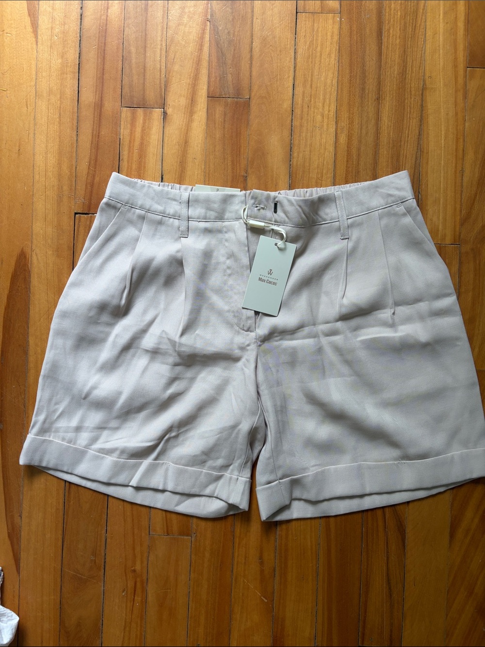 Weekenders Cream Pleated High-Waist Bermuda Shorts